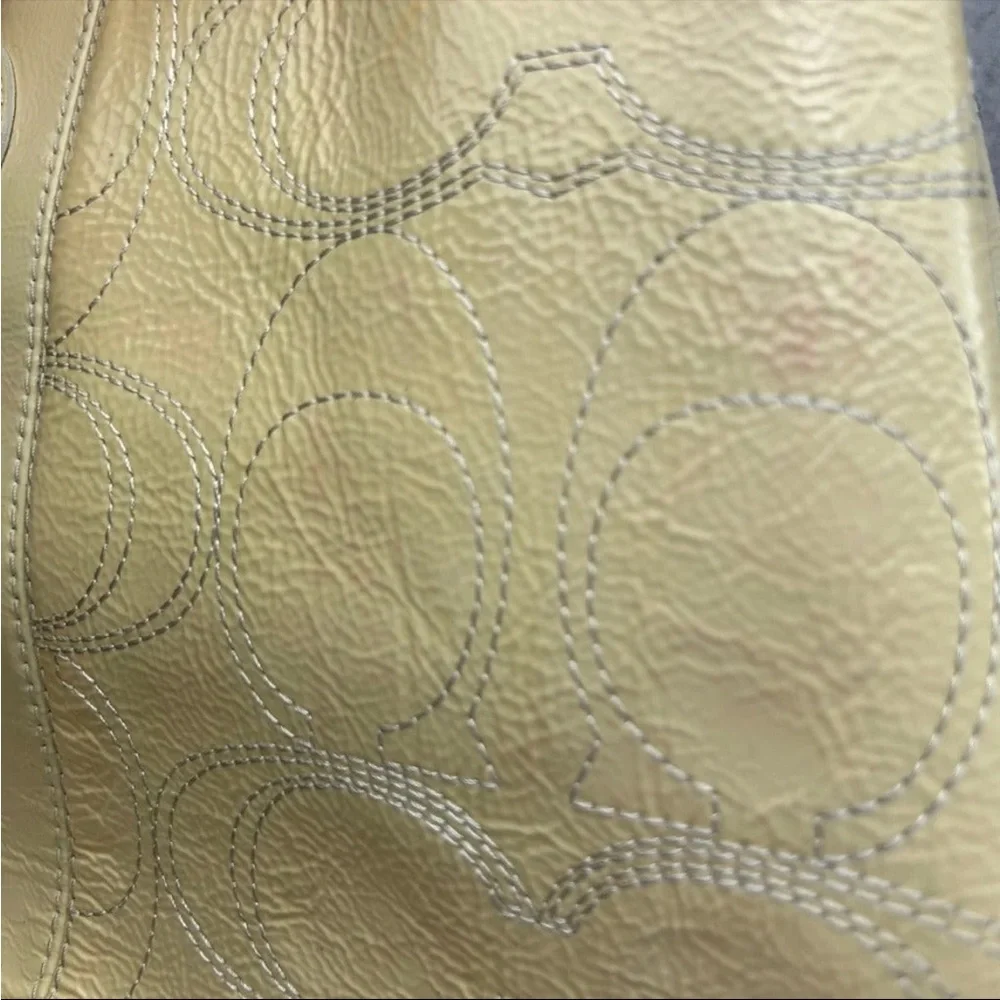 yellow coach purse- as is - Picture 9 of 12